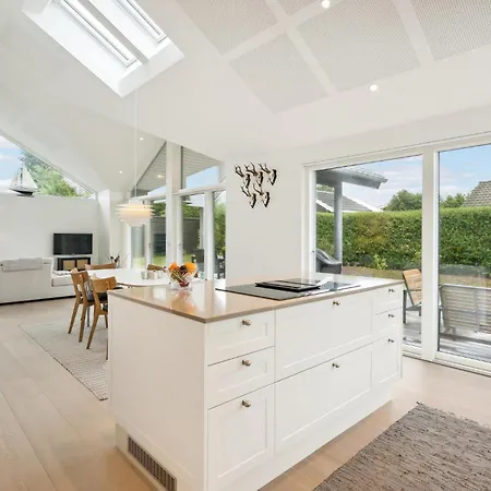 Awesome In With Kitchen *